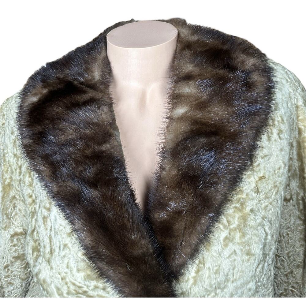 Vtg Persian Lamb Coat w/ Mink Collar Large Buttons Tan Brown 60s 70s Striplings - Picture 2 of 16